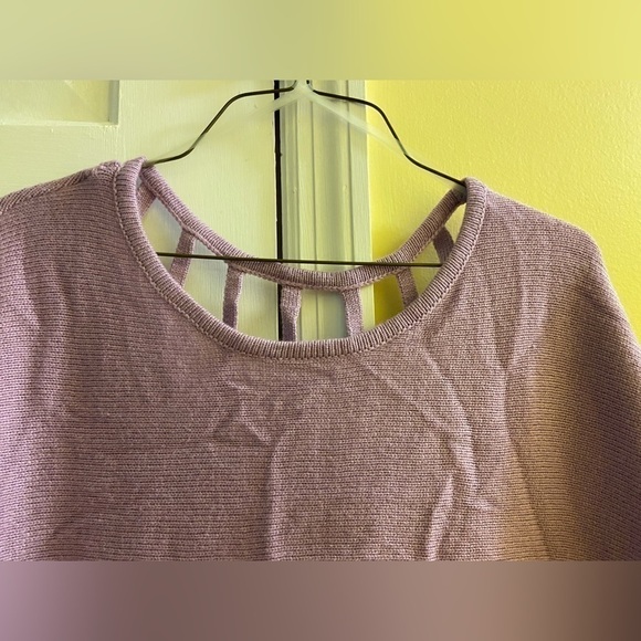 Allen B. Vintage Womens Size XS High Low Purple Sweater - Picture 4 of 9